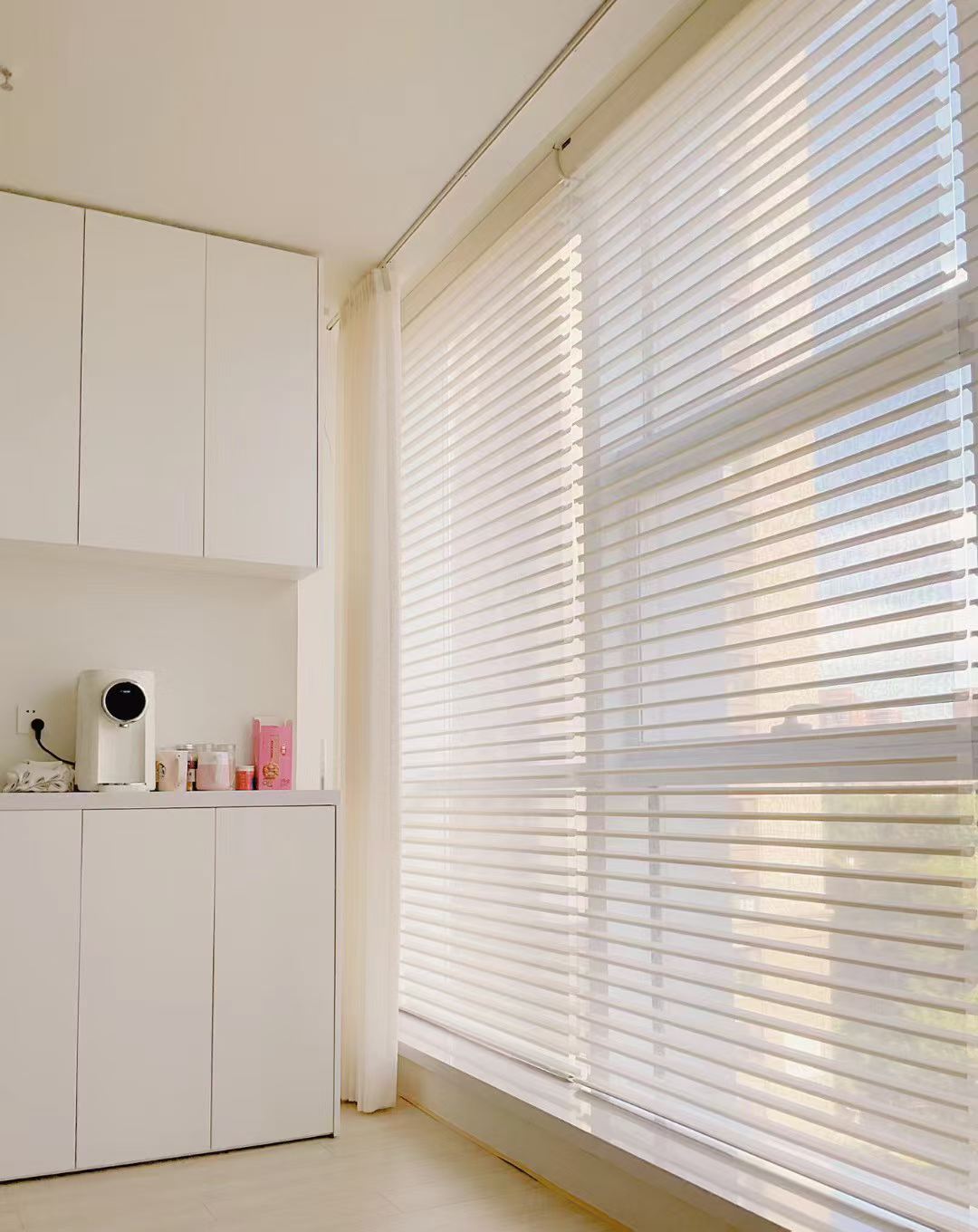 Shangri-La curtain