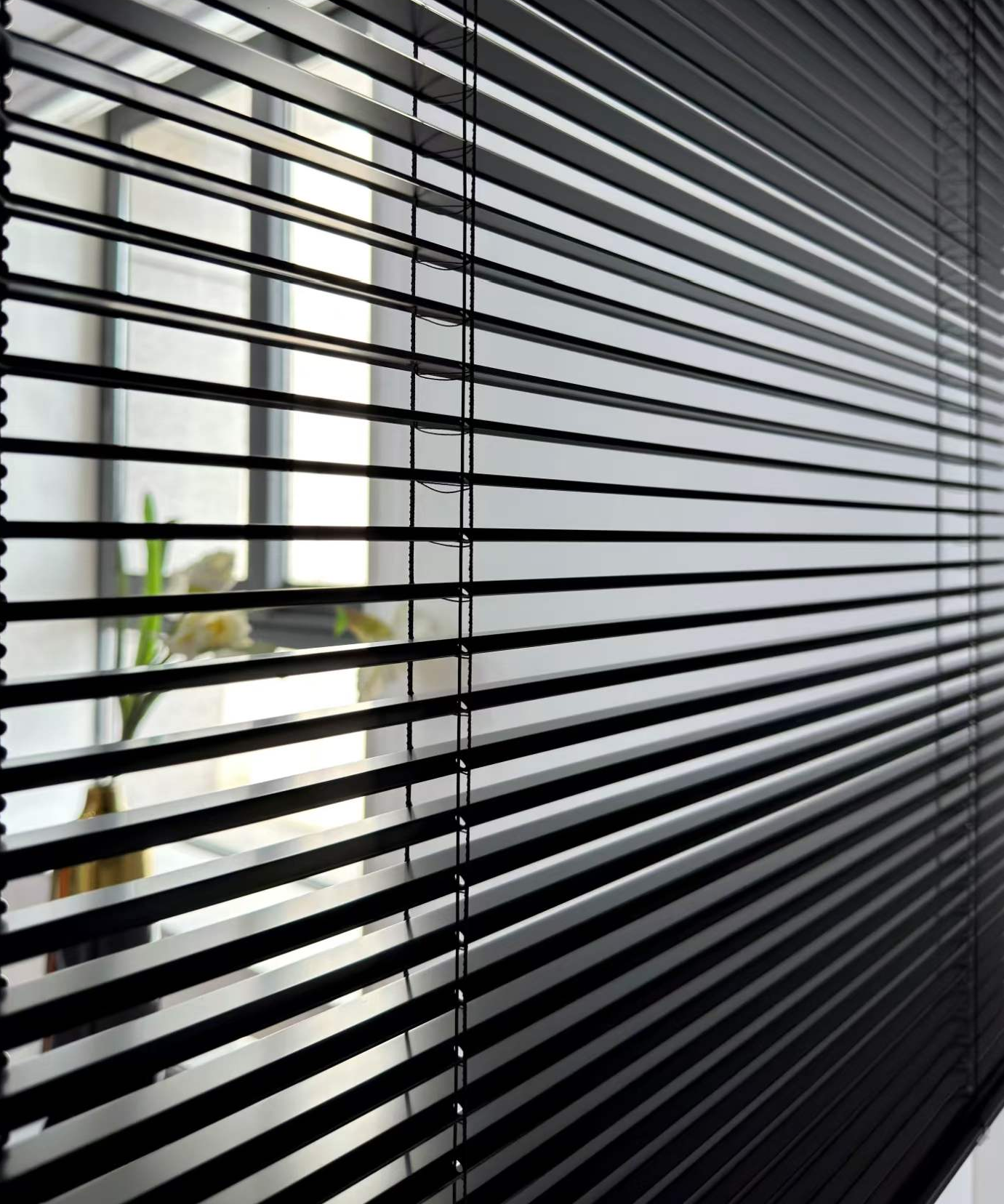 Wide Aluminum Blinds