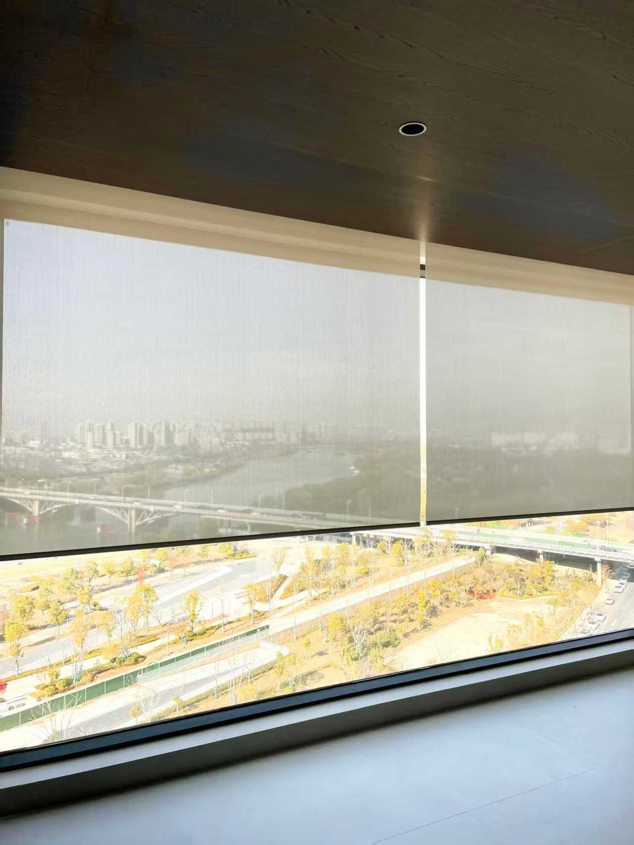 roller curtain